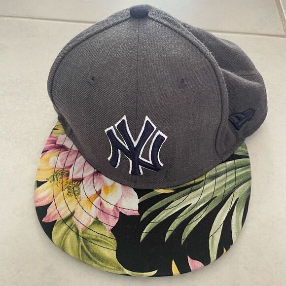 NY New York Yankees Floral Tropical Baseball Hat New Era - Picture 6 of 7